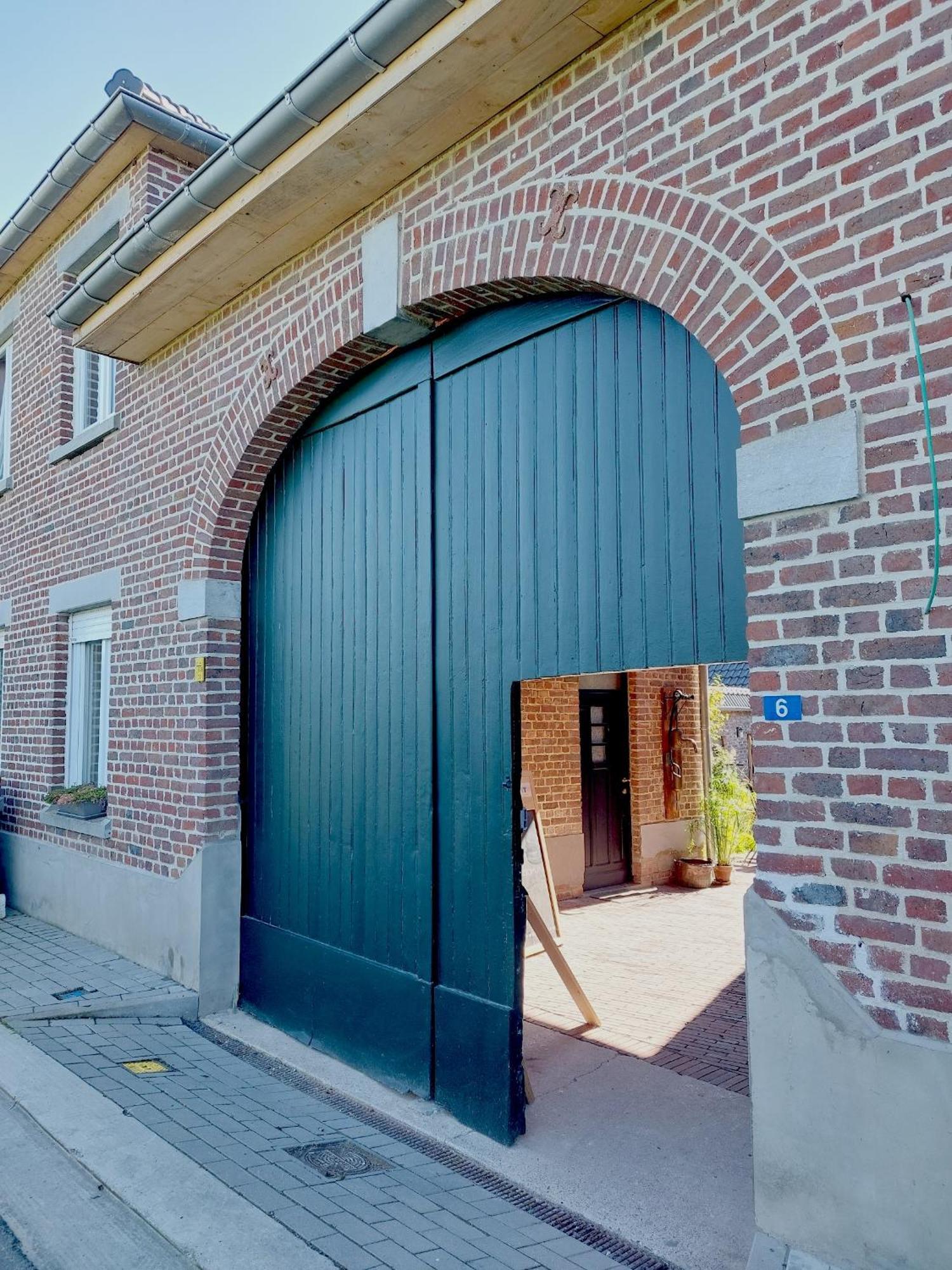 Boerderaaj Bed & Breakfast Bilzen Exterior photo